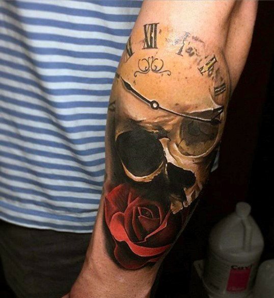 tatouage horloge montre 373