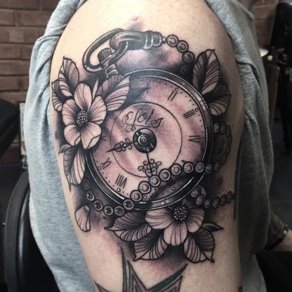 tatouage montre a gousset 29