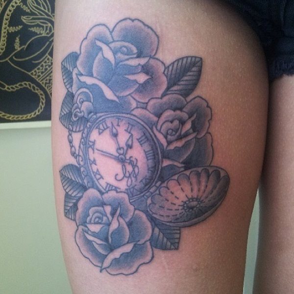 tatouage montre a gousset 441