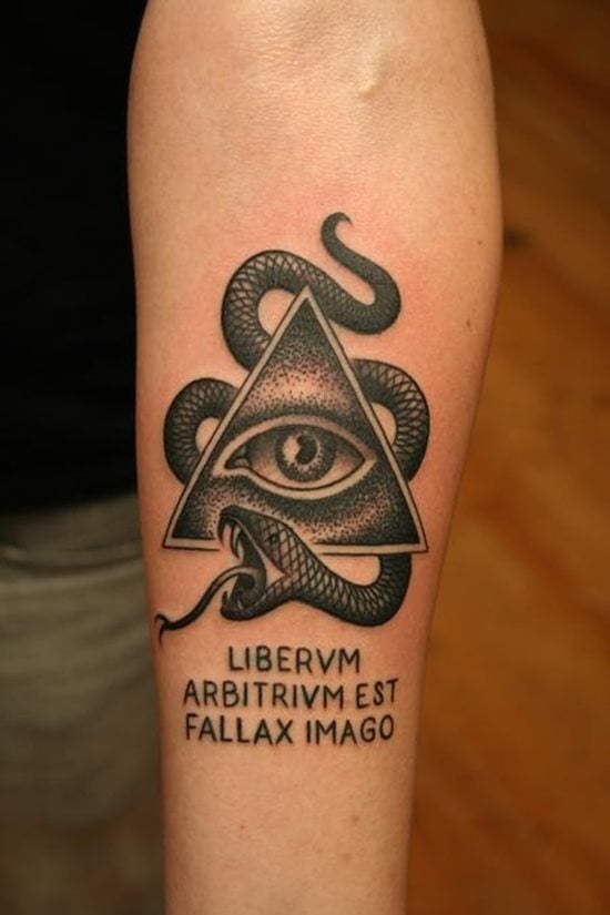 tatouage oeil horus ra 133