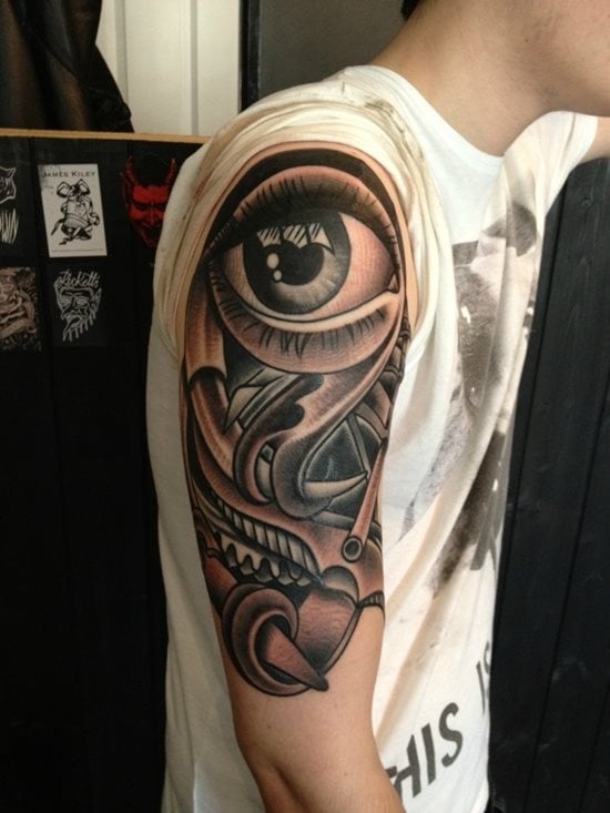 tatouage oeil horus ra 143