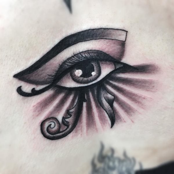 tatouage oeil horus ra 77