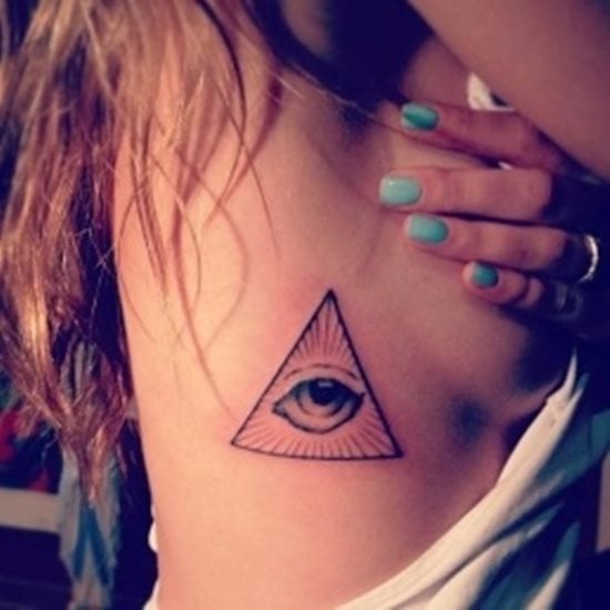 tatouage oeil horus ra 87