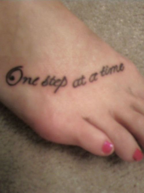 23 tatouages pied