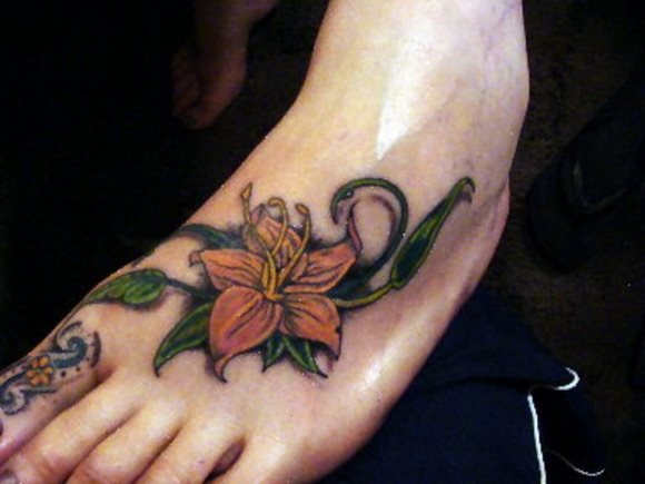 34 tatouages pied