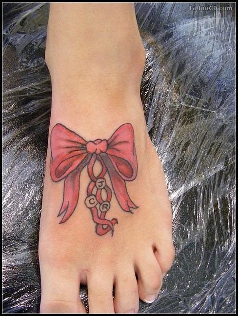 38 tatouages pied