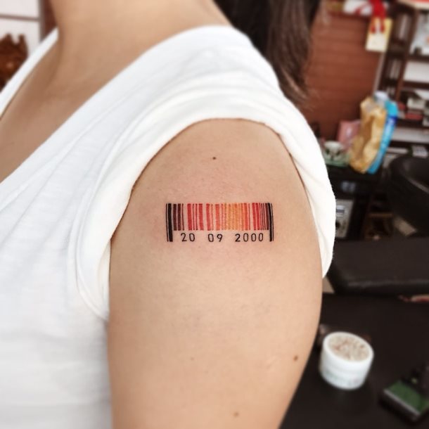 tatouage codes barres 18