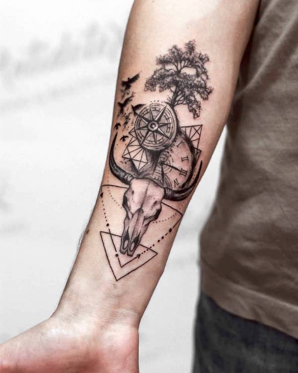 tatouage taureau 06