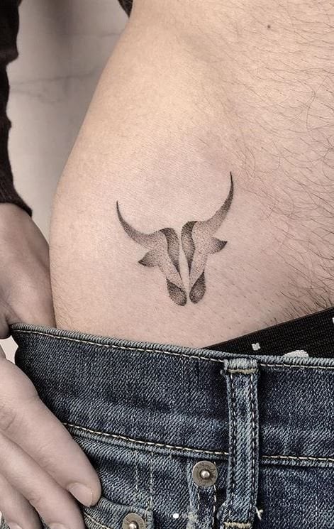 tatouage taureau 73
