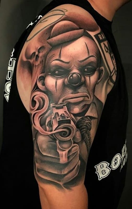 tatouage masculin de clown 124