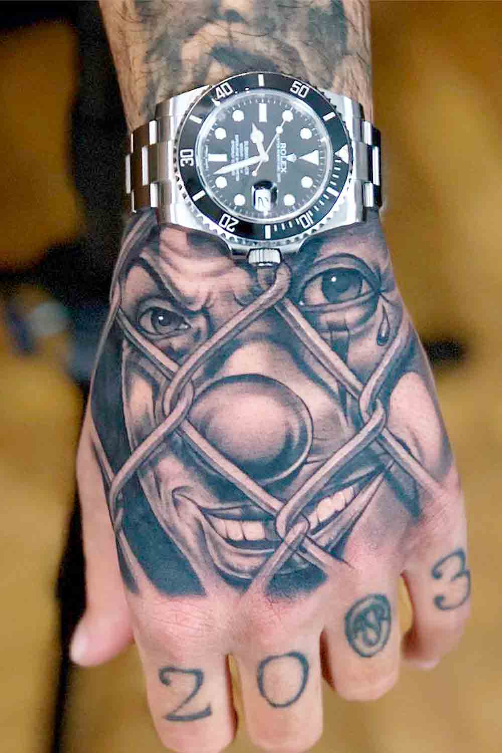 tatouage masculin de clown 92