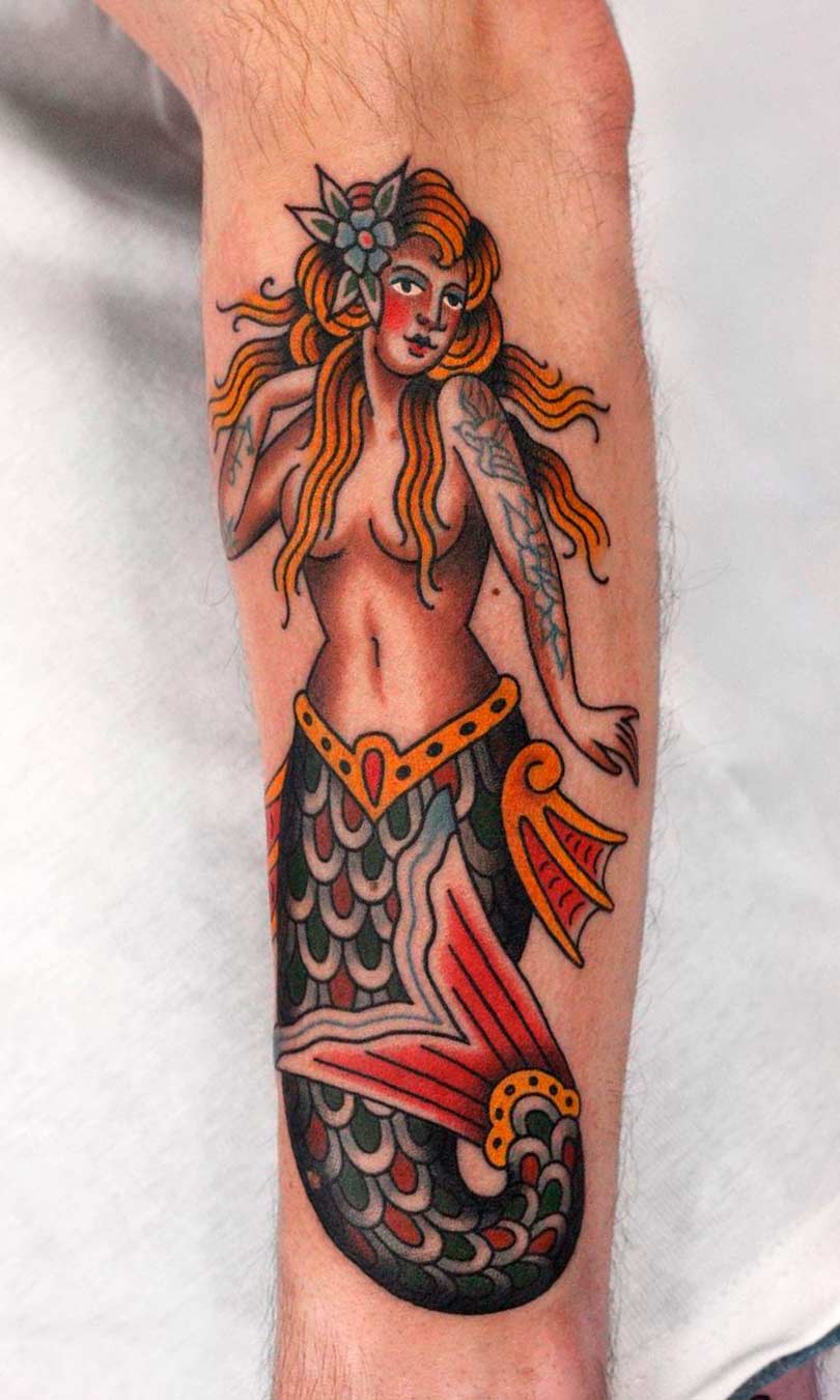 tatouage de sirene sur femme 02