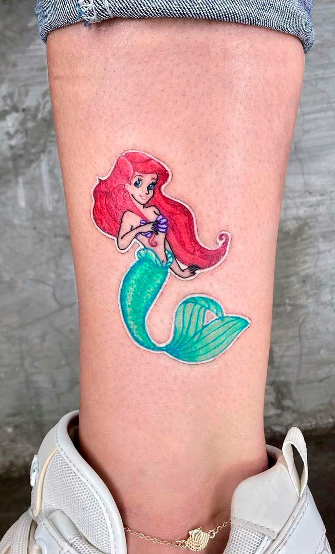 tatouage de sirene sur femme 10