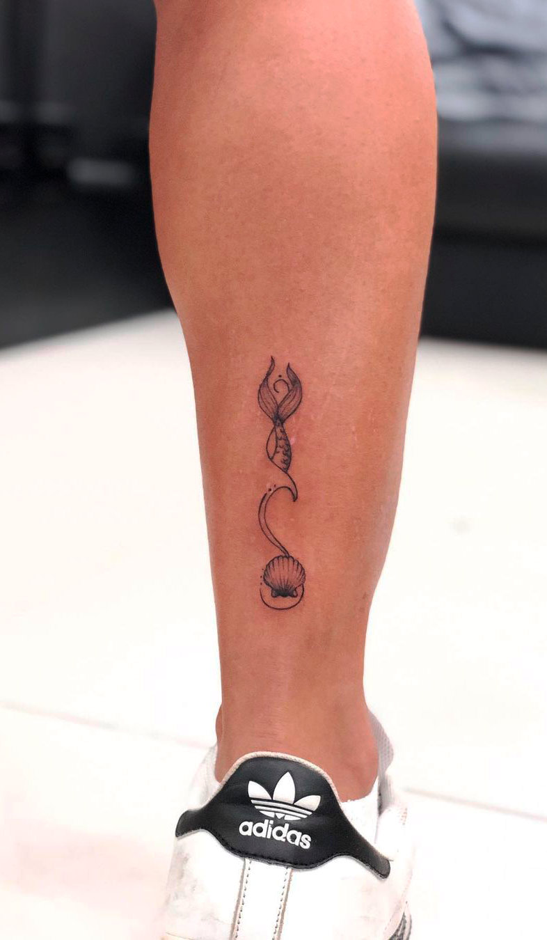 tatouage de sirene sur femme 16