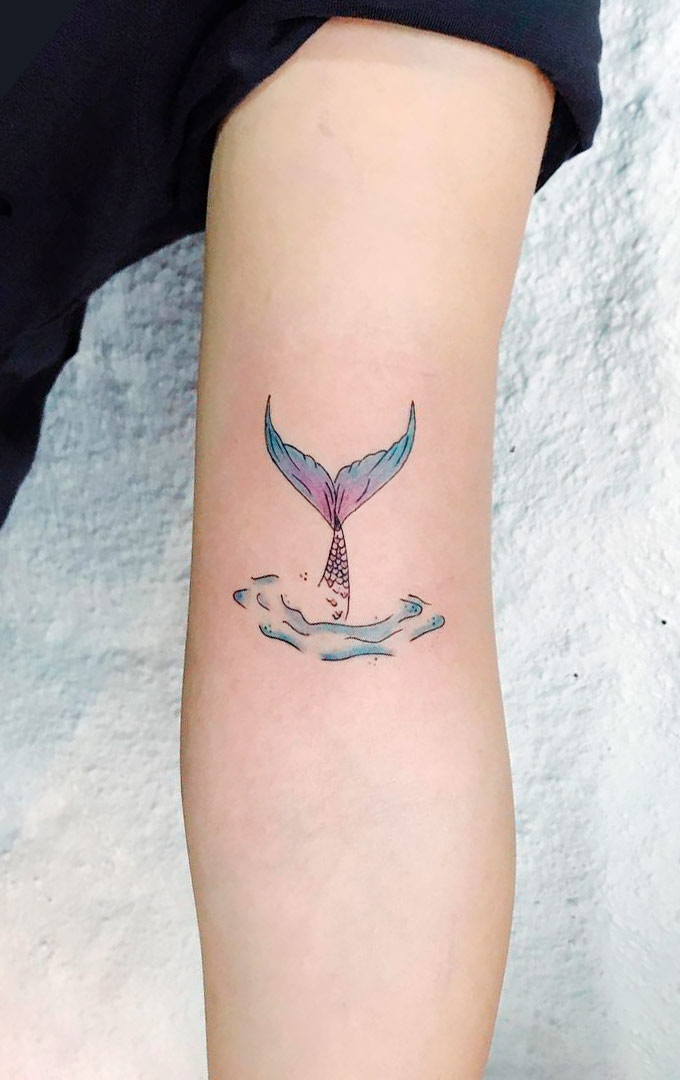 tatouage de sirene sur femme 24