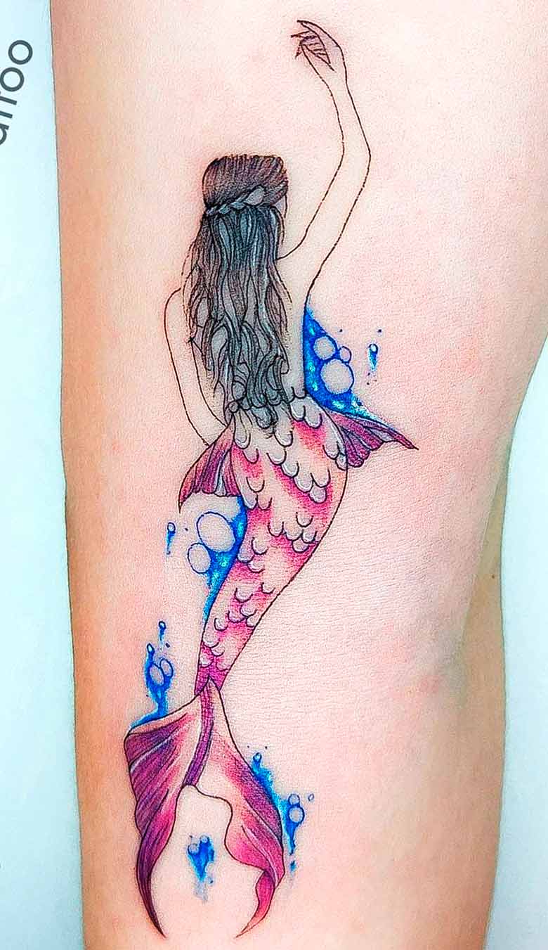 tatouage de sirene sur femme 31