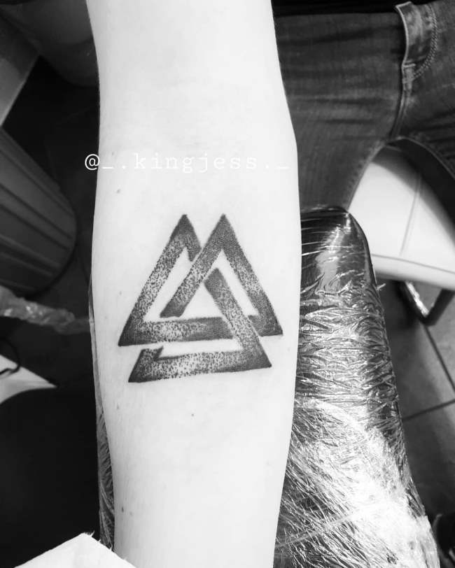 tattoo valknut 10