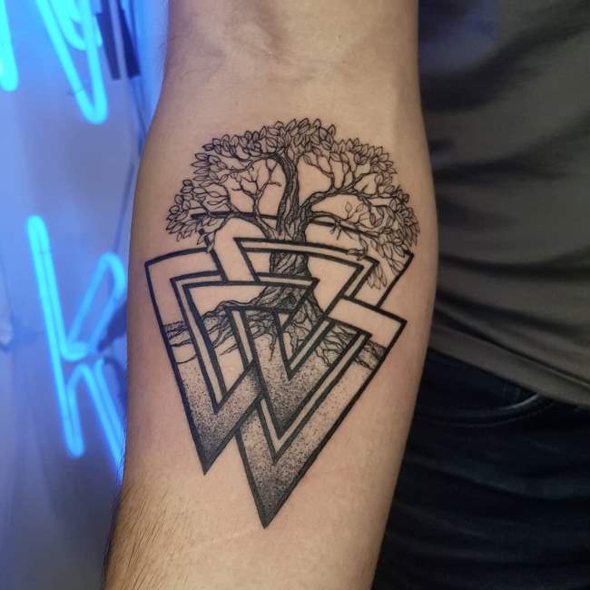 tattoo valknut 260