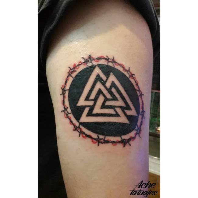 tattoo valknut 32