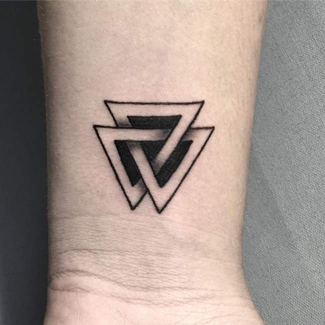 tattoo valknut 94