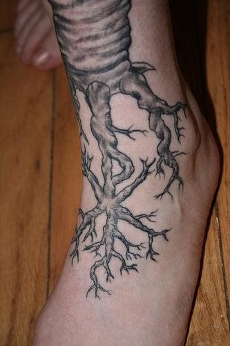 tatuaggio albero 548