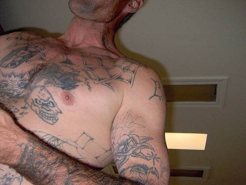 47 Scioccanti tatuaggi di carcerati e criminali