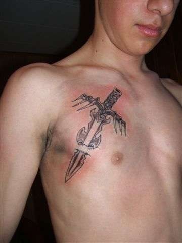 tatuaggio coltello 536