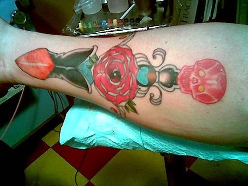 tatuaggio coltello 544