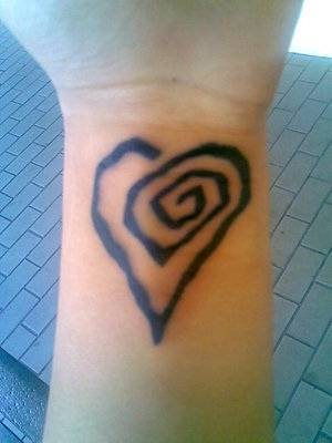tatuaggio cuore 547