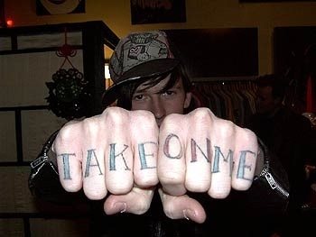 tatuaggio dito articolazione 558