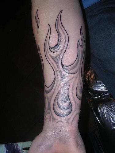 tatuaggio fiamme fuoco 1113