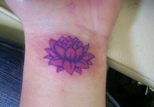 tatuaggio fiore loto 1101