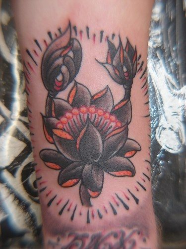 tatuaggio fiore loto 1006