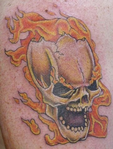 tatuaggio fiamma fuoco 1025