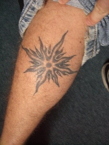 tatuaggio polpaccio gamba 1023