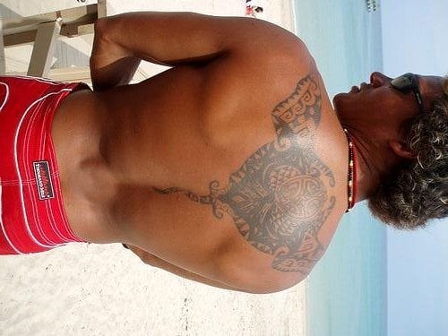 tatuaggio hawaiano 1050