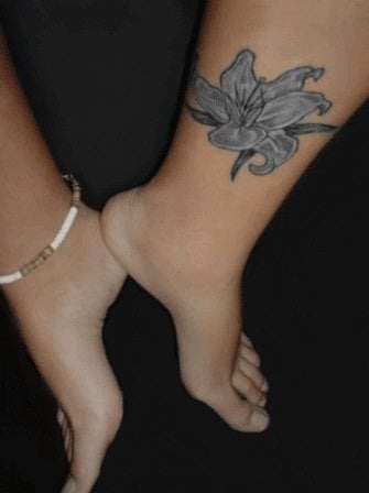 tatuaggio fiore ibisco 1011