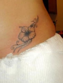 tatuaggio fiore ibisco 1028