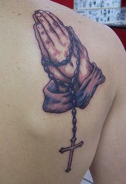 tatuaggio mani preghiere 1000