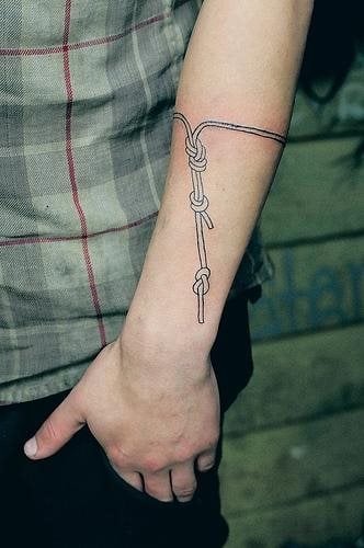 tatuaggio nodo fiocco 1077