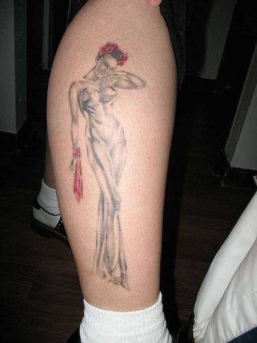 tatuaggio pin up 1019