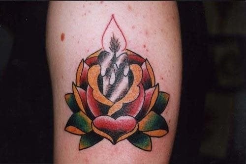 tatuaggio rosa 1028