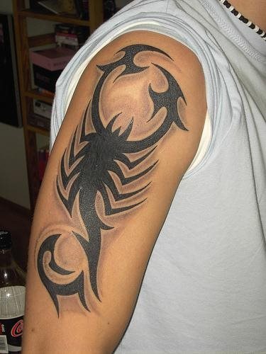 tatuaggio scorpione 1118