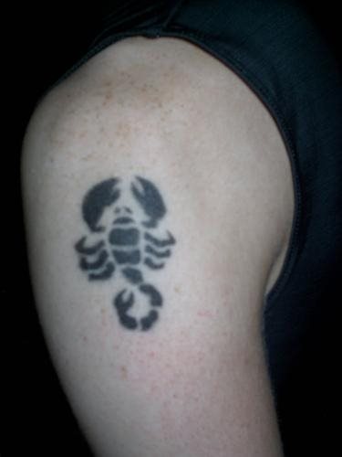 tatuaggio scorpione 1149
