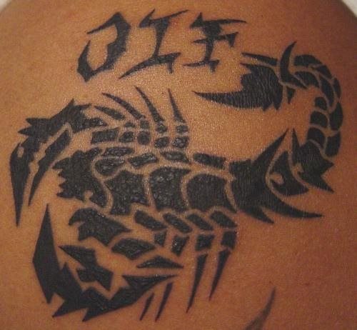 tatuaggio scorpione 1169