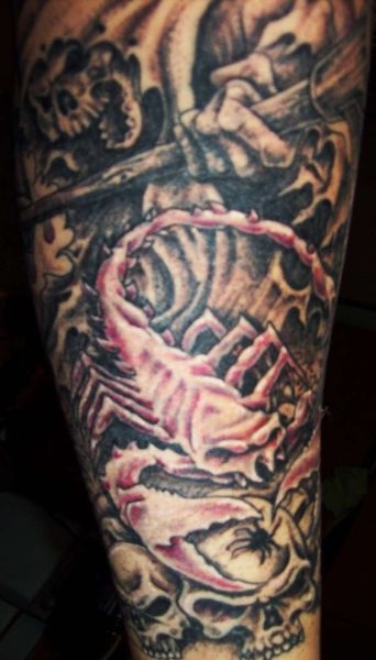 tatuaggio scorpione 1021