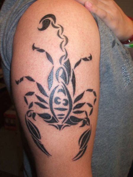 tatuaggio scorpione 1034