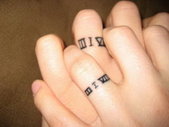 80 Tatuaggi di anelli e alleanze per coppie
