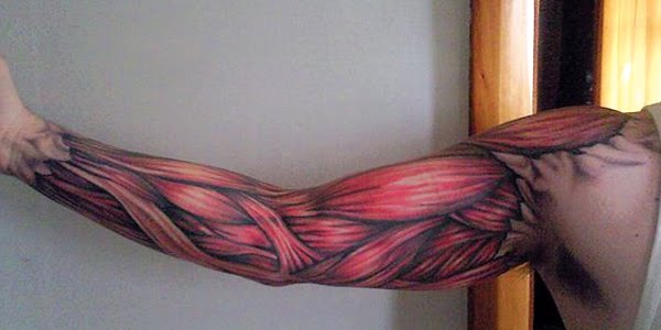 tatuaggio biomeccanico 21