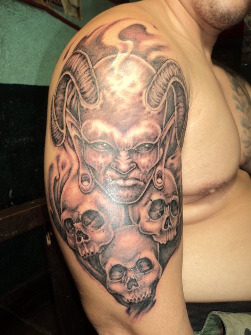 tatuaggio demone 32